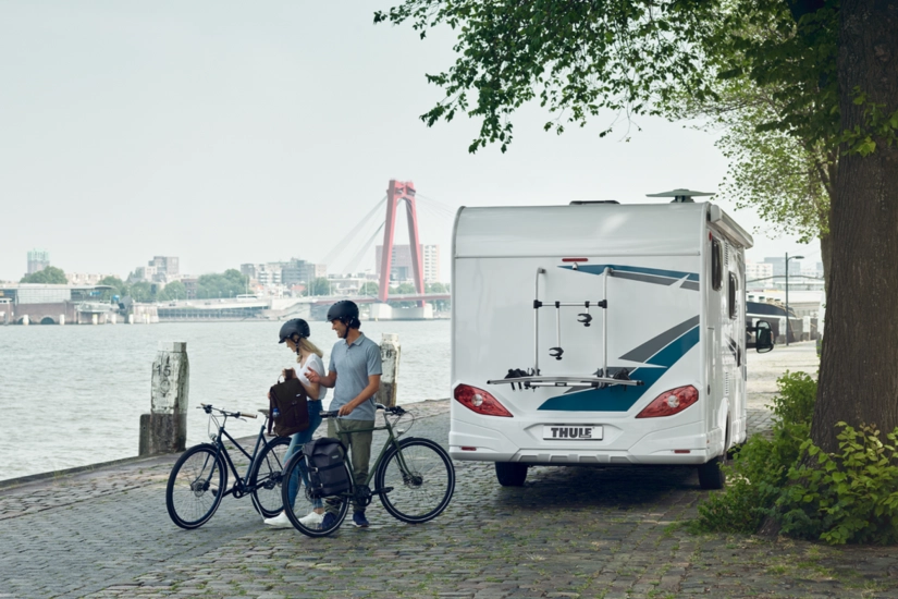 Fietsendragers op achterwand