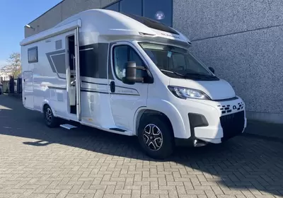 Adria Coral Axess 650 SL Automaat en leder/Actie